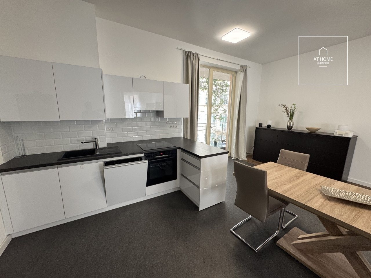 Newly built apartment for rent with terrace Budapest 6th district,  Diplomatic Quarter