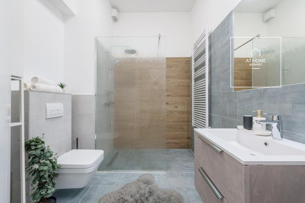 Newly built apartment for rent with terrace Budapest 6th district,  Diplomatic Quarter