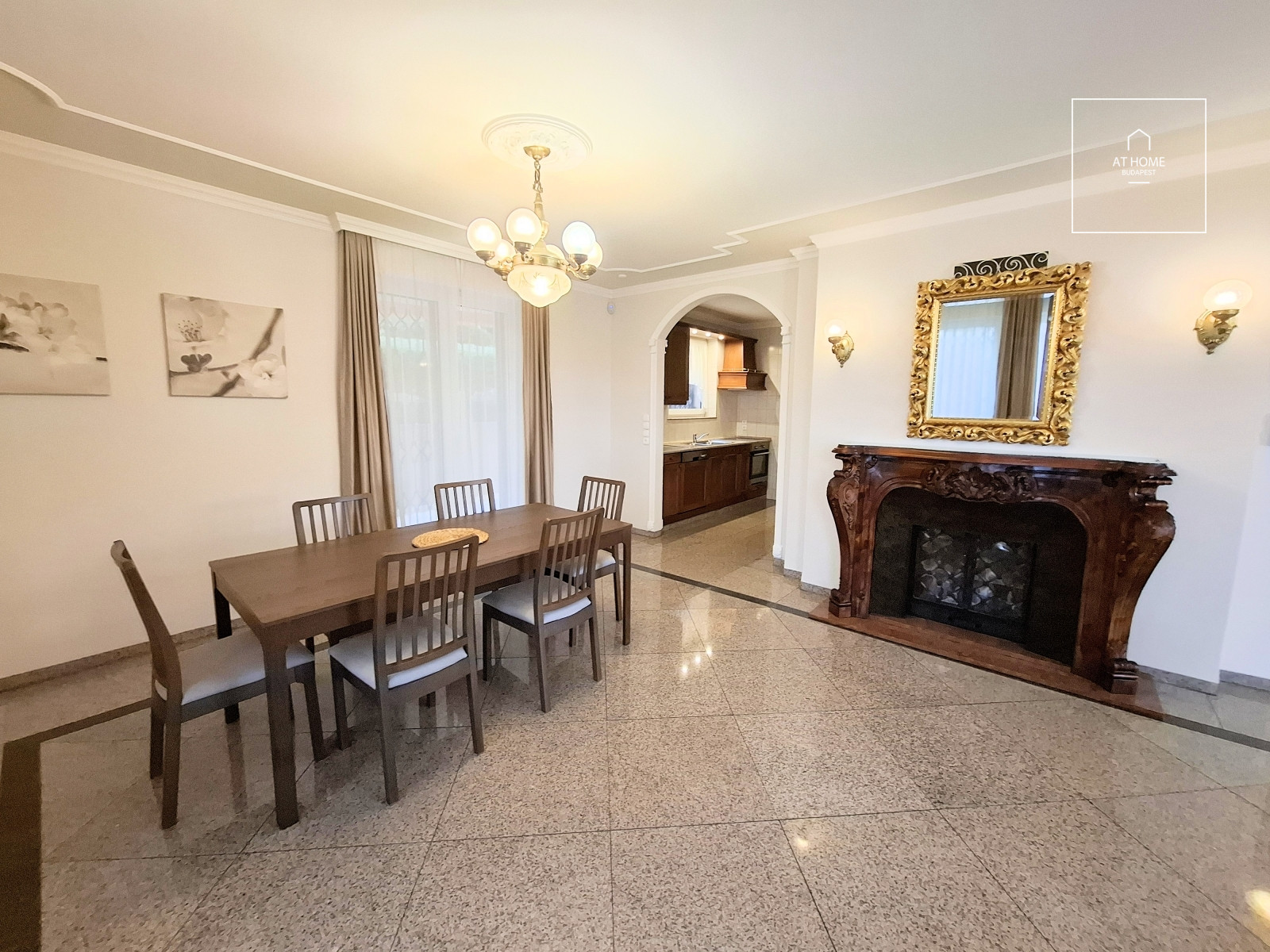 Exclusive Apartment with Garden and 2 Parking Spaces in District II
