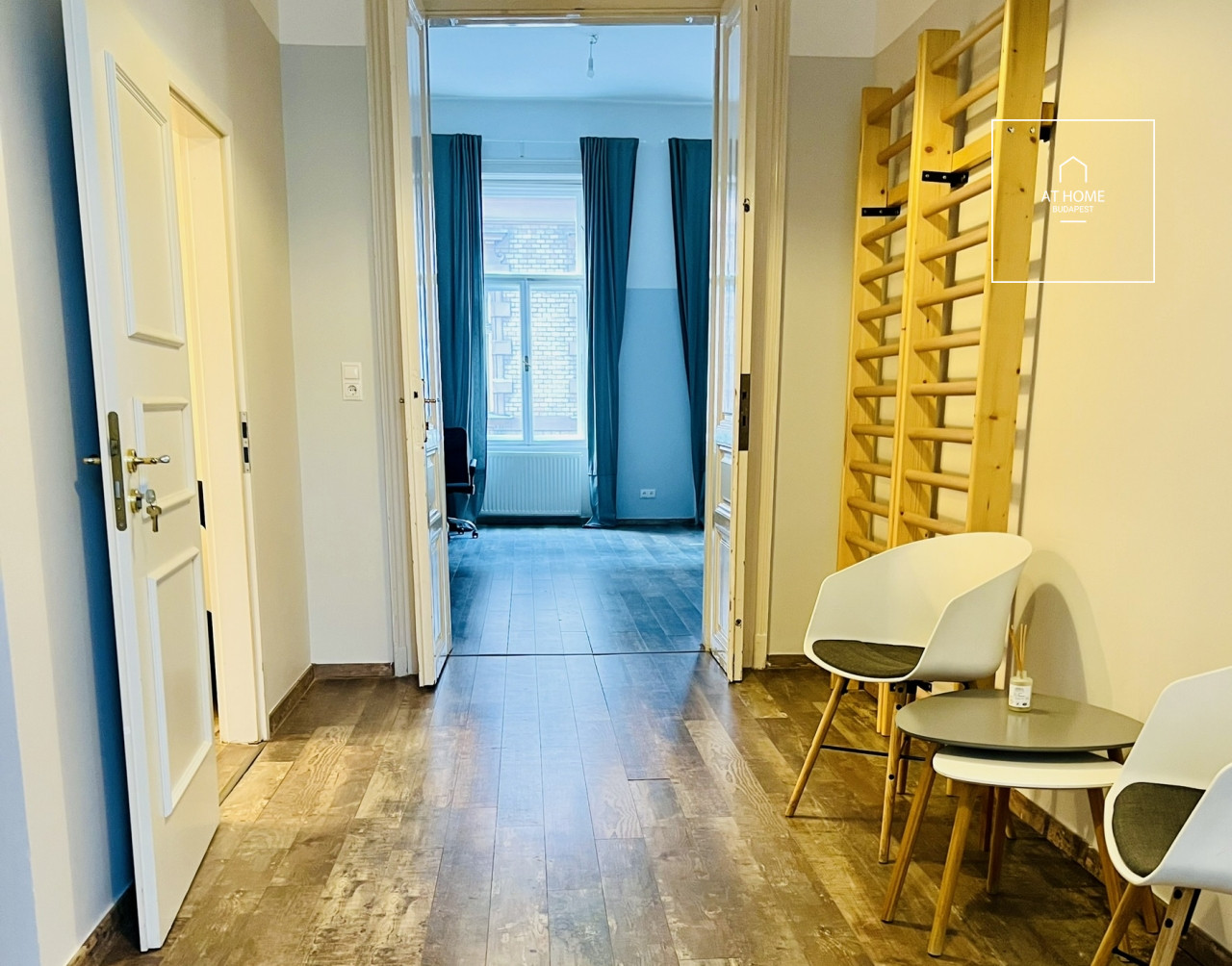 Modern, renovated apartment for sale, 8th District, Józsefváros