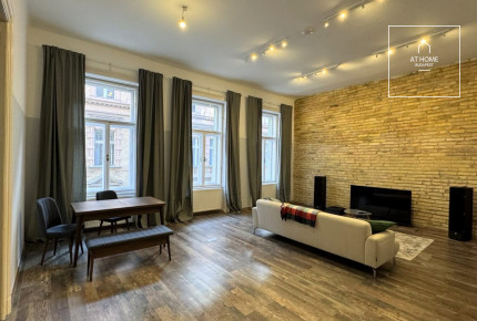 Modern, renovated apartment for sale, 8th District, Józsefváros