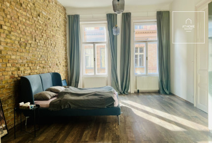 Modern, renovated apartment for sale, 8th District, Józsefváros