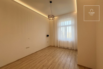 Renovated 3-Bedroom Apartment in District VII, Erzsébetváros