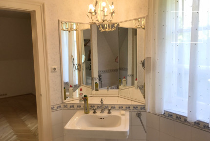 Classic, refurbished villa in Budapest, 2nd district, Törökvész
