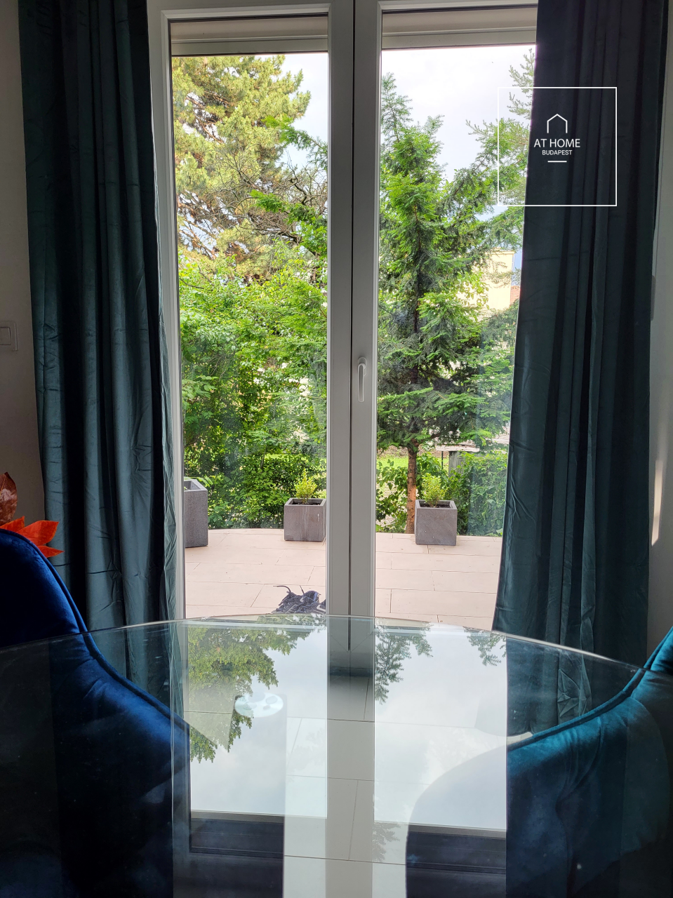 Renovated 3-bedroom luxury apartment in a green environment, District XII, Orbánhegy