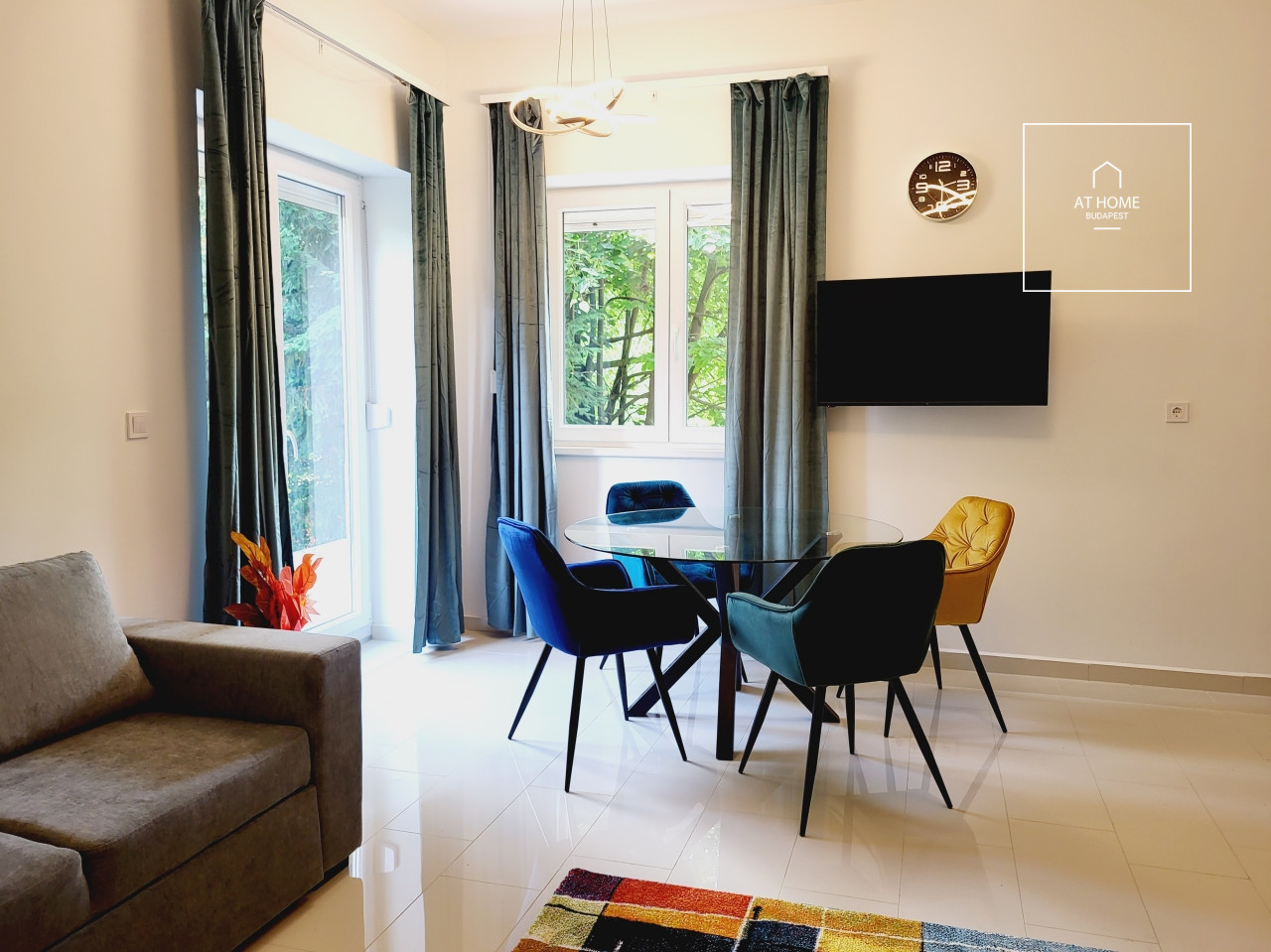 Renovated 3-bedroom luxury apartment in a green environment, District XII, Orbánhegy