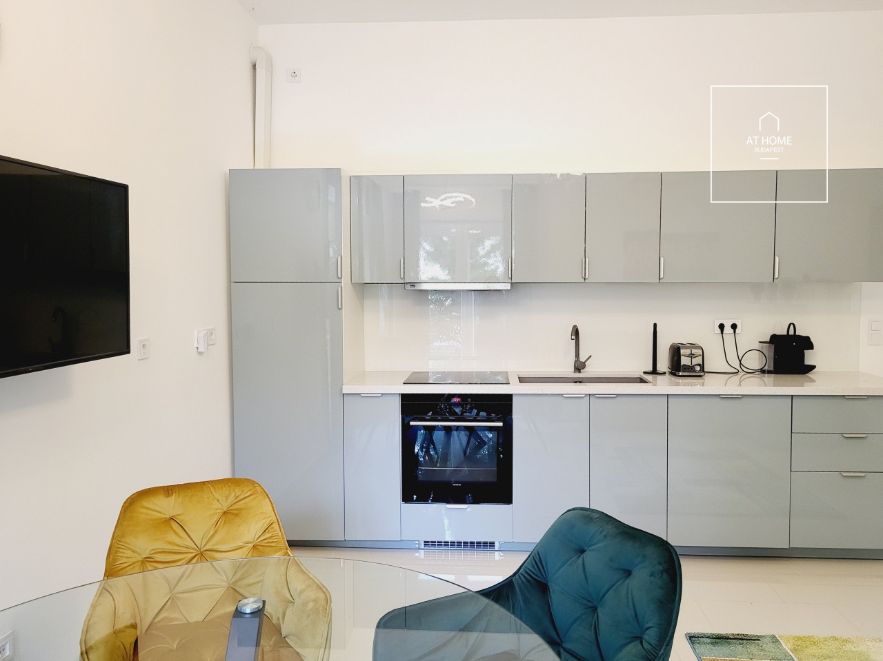 Renovated 3-bedroom luxury apartment in a green environment, District XII, Orbánhegy