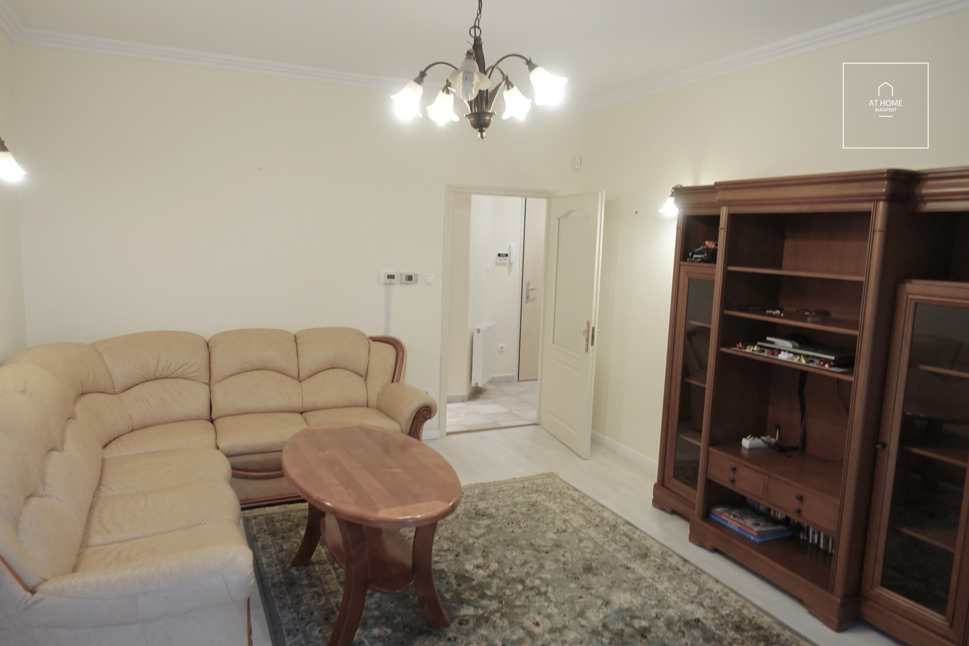 81 sqm, two-bedroom apartment is for rent in the 1st district, with a magnificent view of the Danube.