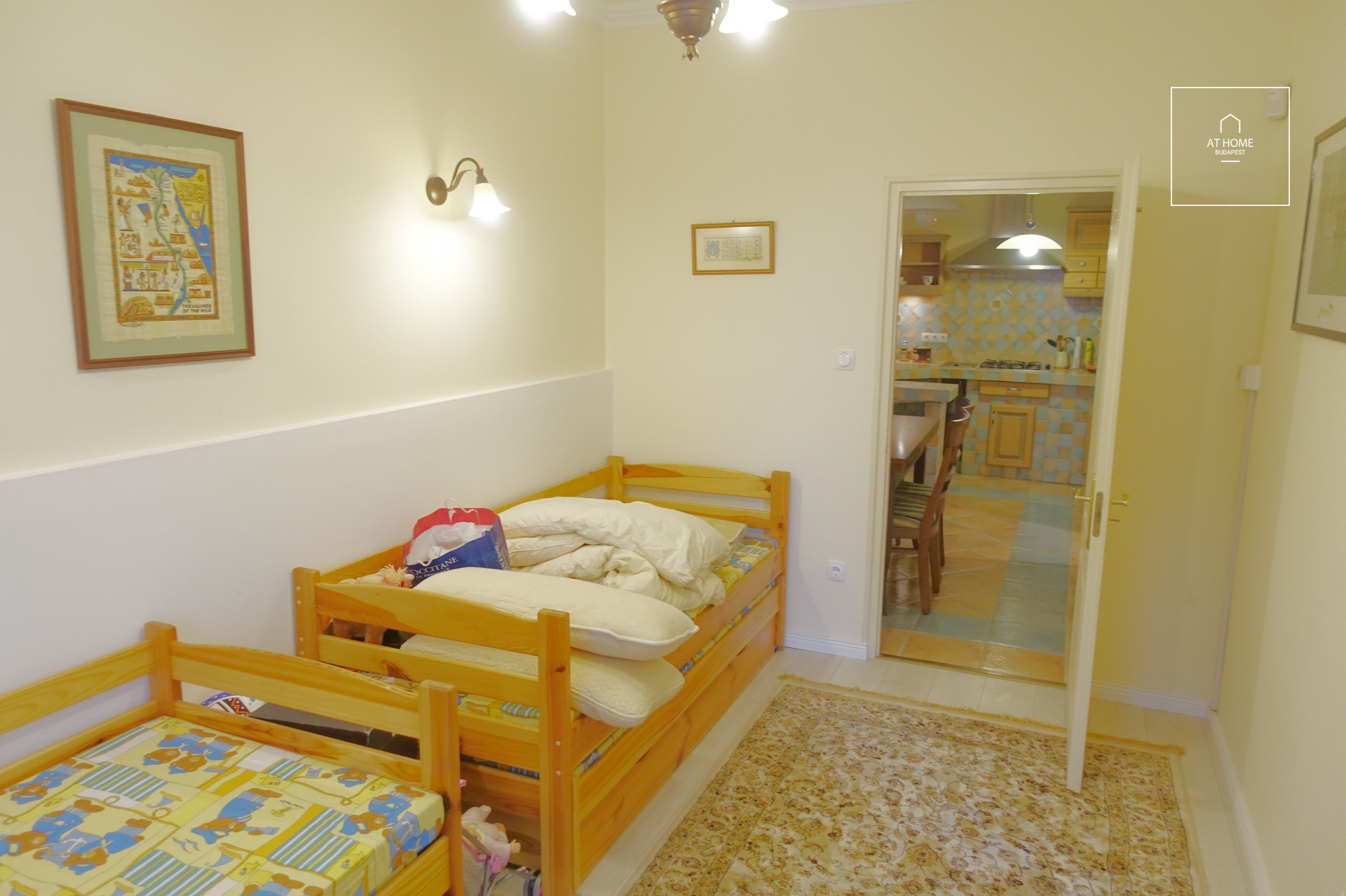 81 sqm, two-bedroom apartment is for rent in the 1st district, with a magnificent view of the Danube