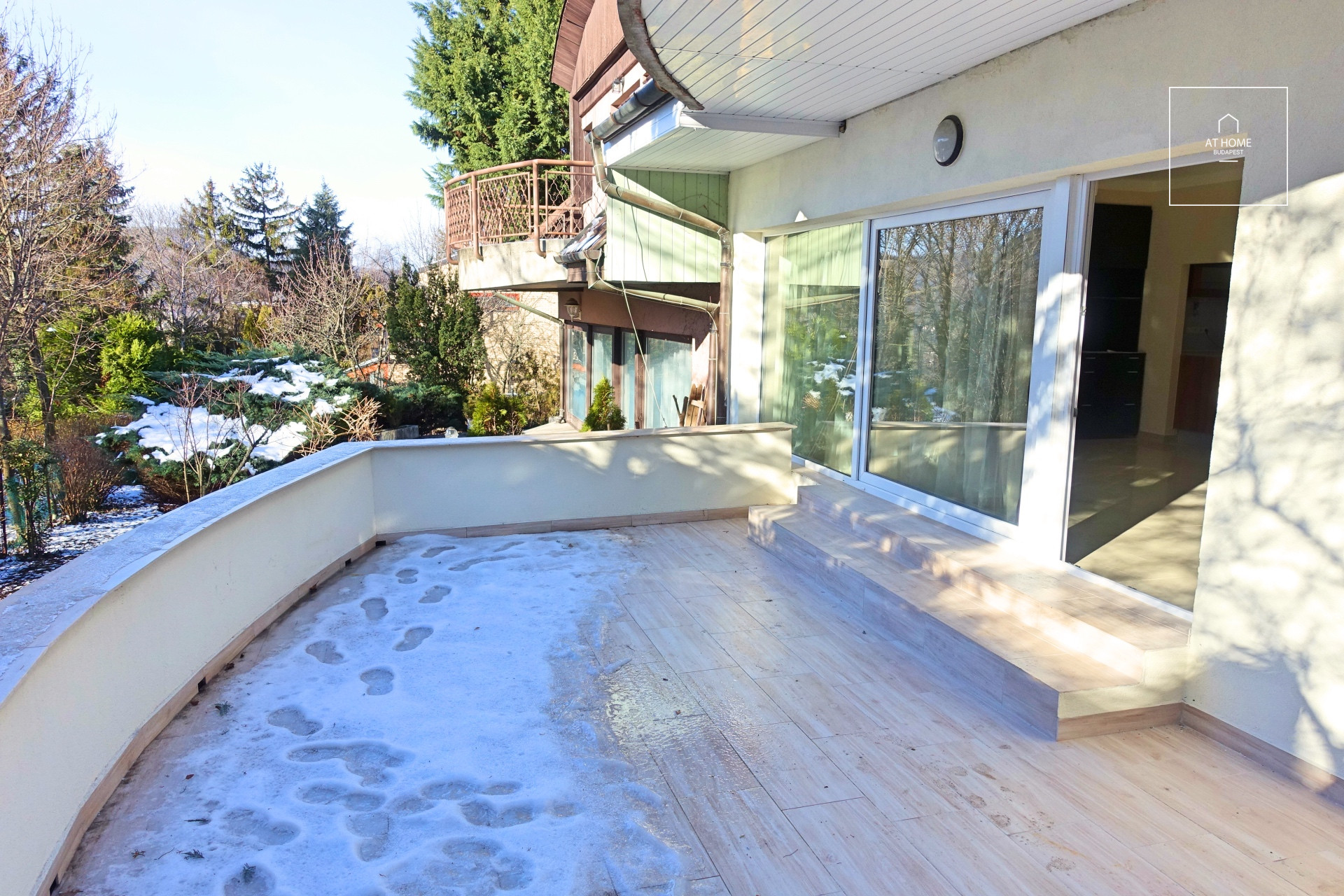 Wonderful semi-detached house for rent Budapest II. district, Csatárka