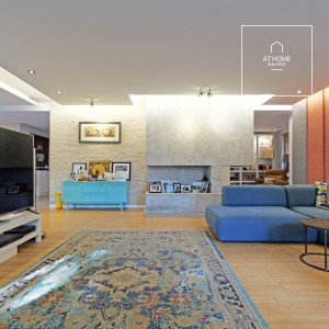 Three-story family house with a spacious garden in Szentendre