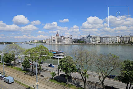 Felújított dunai panorámás lakás kiemelkedő lokációval I. kerület, Víziváros