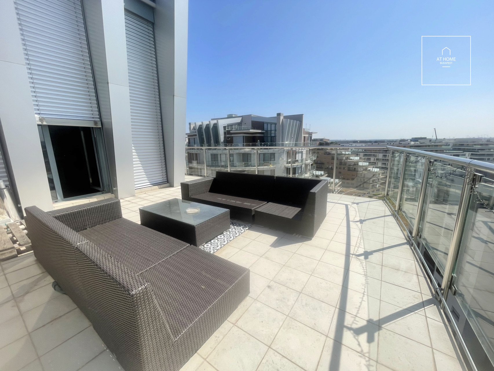 Luxury penthouse with beautiful panorama to the Danube, Budapest, XIII. district.