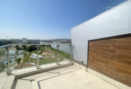 Luxury penthouse with beautiful panorama to the Danube, Budapest, XIII. district.