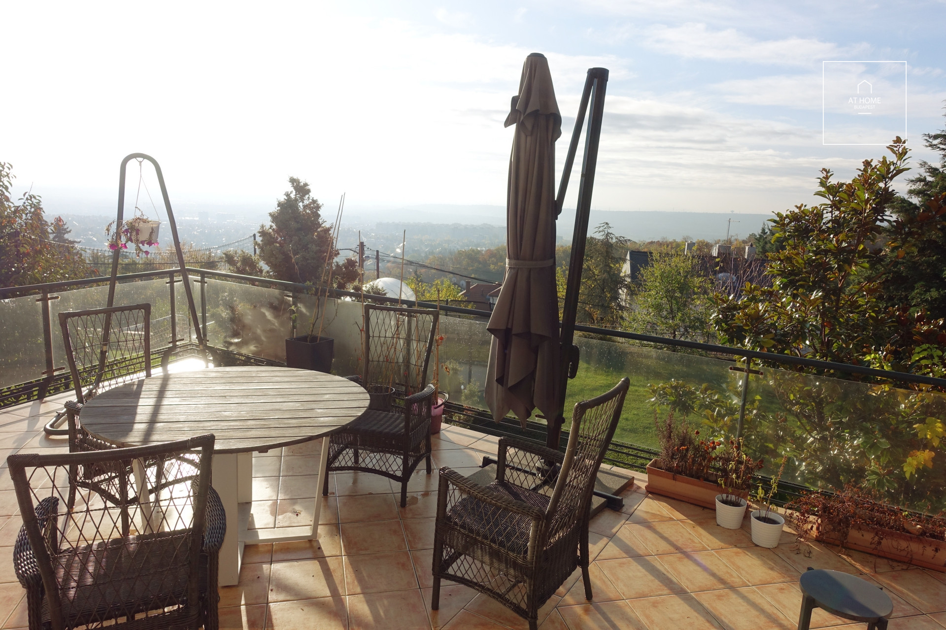 Exclusive detached house for rent Budapest XII. district, Farkasvölgy