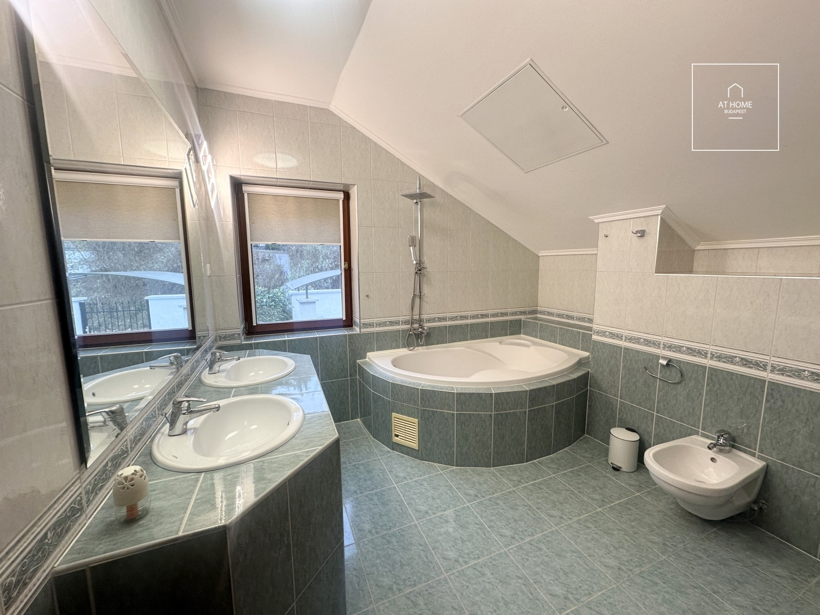 Exclusive detached house for rent Budapest XII. district, Farkasvölgy