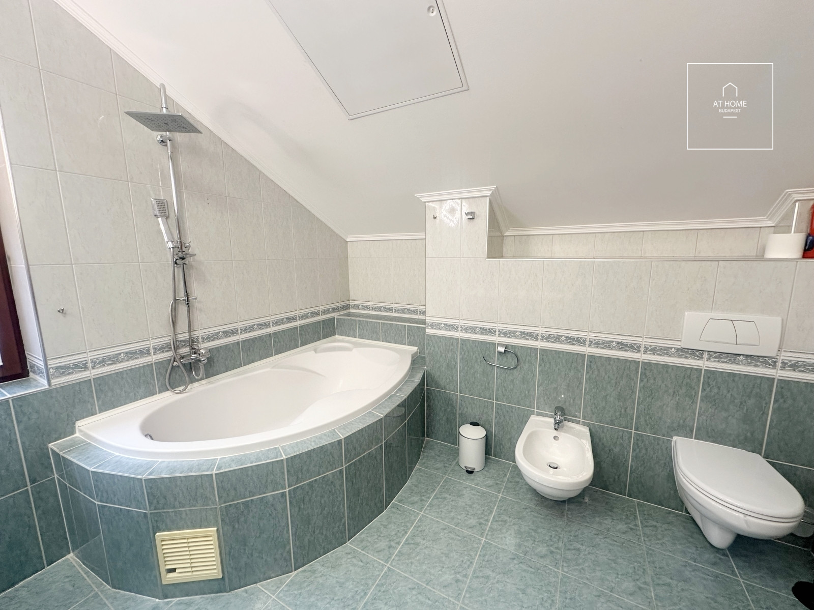 Exclusive detached house for rent Budapest XII. district, Farkasvölgy