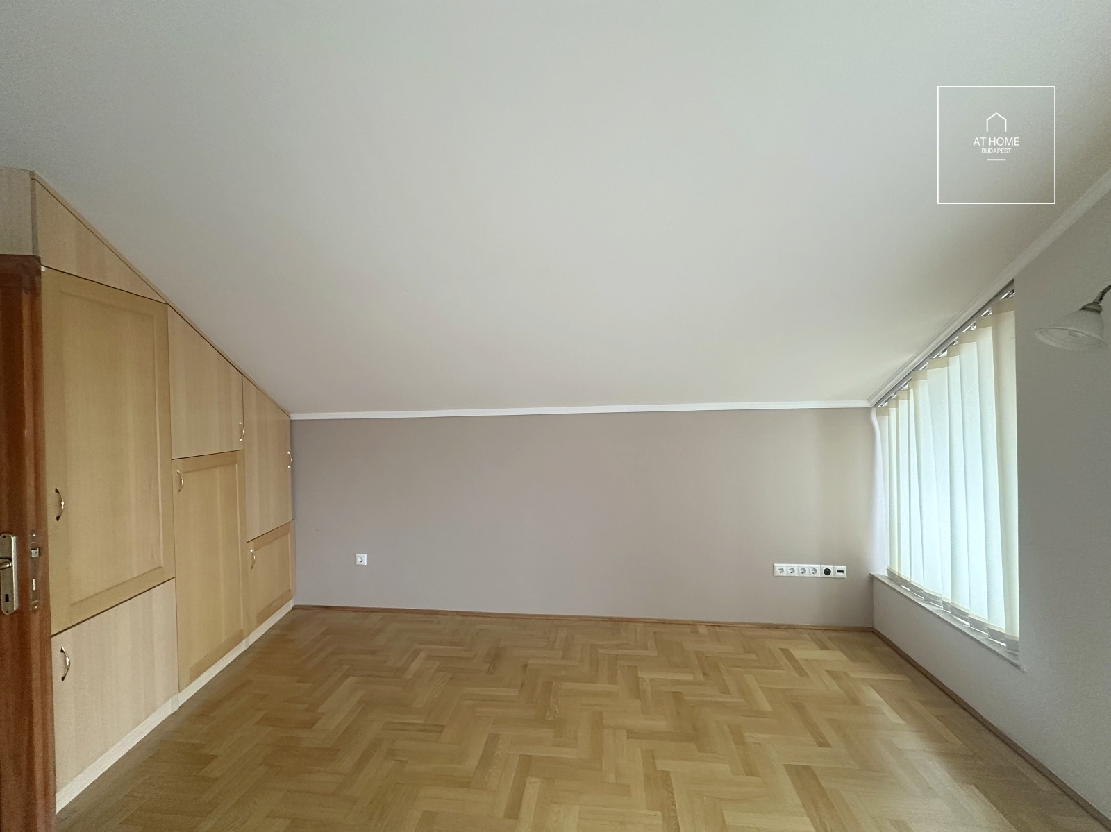 Exclusive detached house for rent Budapest XII. district, Farkasvölgy