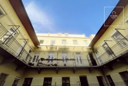 Elegant classical apartment in the 5th district of Budapest district, Lipótváros