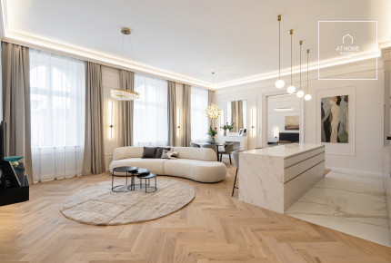 Renovated 2-Bedroom Apartment in District V, Lipótváros
