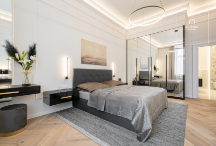 Renovated 2-Bedroom Apartment in District V, Lipótváros