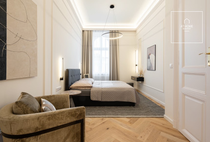 Renovated 2-Bedroom Apartment in District V, Lipótváros