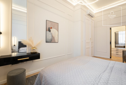 Renovated 2-Bedroom Apartment in District V, Lipótváros