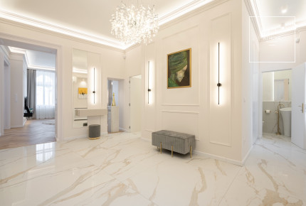 Renovated 2-Bedroom Apartment in District V, Lipótváros