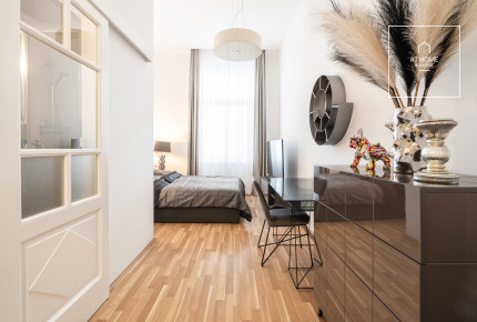 Renovated 2-Bedroom Premium Apartment in District V, Belváros