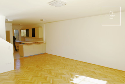 Felújított sorházi lakás Budapest II. kerület, Zöldmál