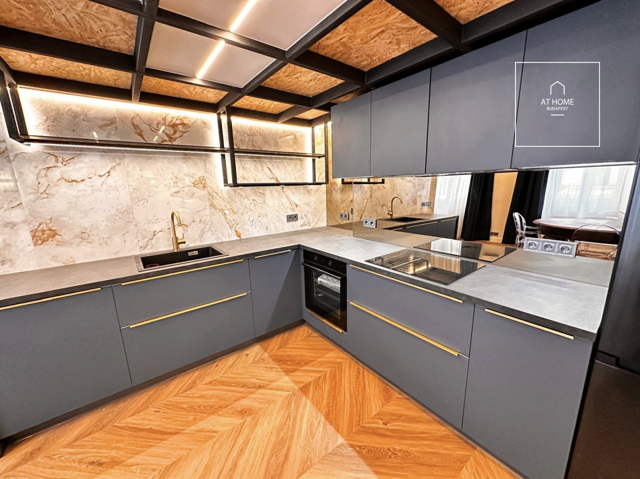 Renovated 2-Bedroom Apartment in District VI, Terézváros