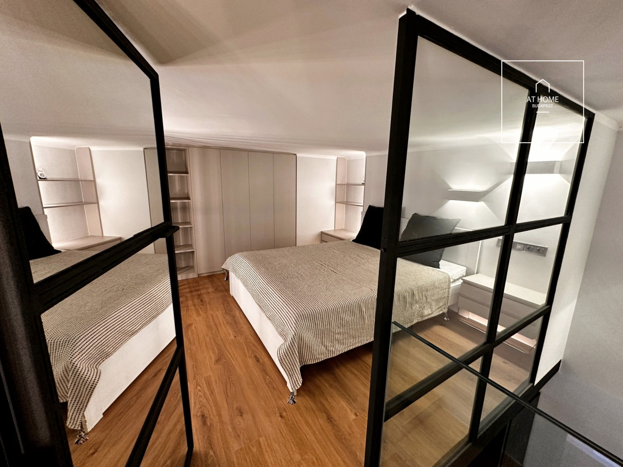 Renovated 2-Bedroom Apartment in District VI, Terézváros