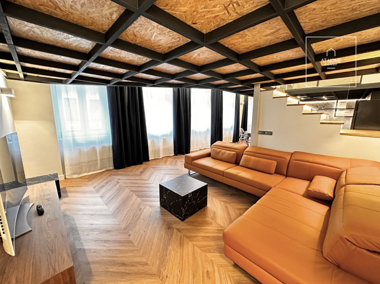 Renovated 2-Bedroom Apartment in District VI, Terézváros