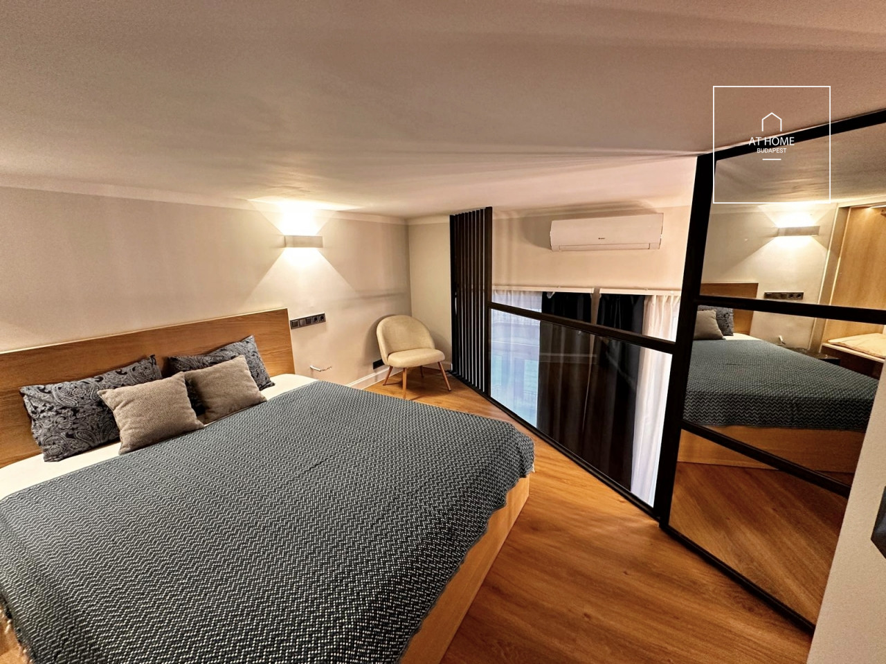 Renovated 2-Bedroom Apartment in District VI, Terézváros