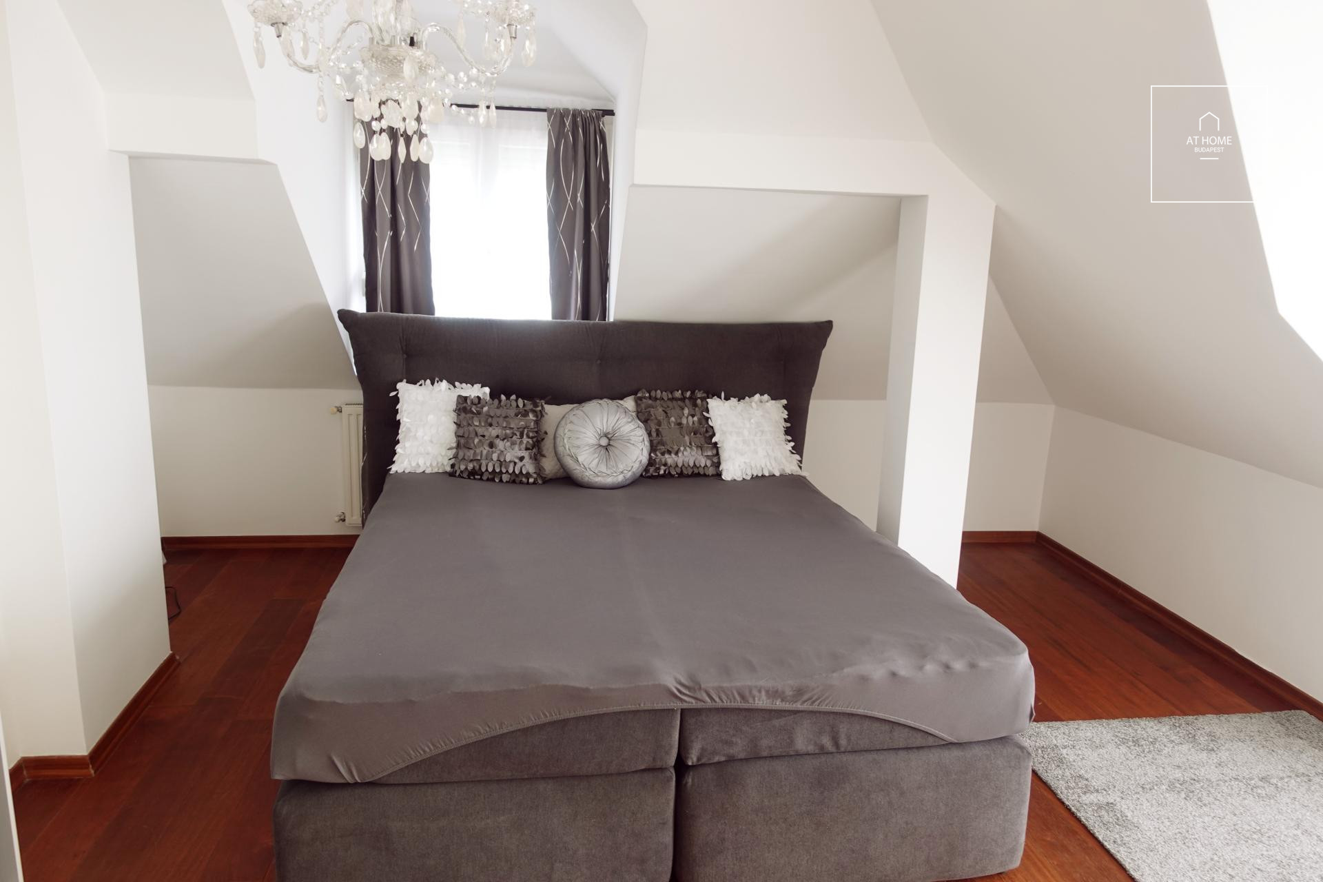 Beautifully Renovated Panoramic Apartment in Budapest, 2nd District – Törökvész