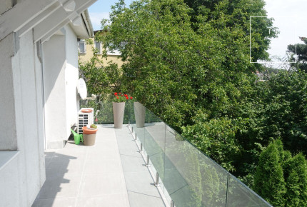 Beautifully Renovated Panoramic Apartment in Budapest, 2nd District – Törökvész