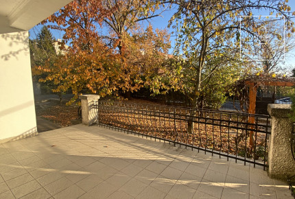 5 szobás lakás kiadó irodának, bemutatóteremnek  Budapest I. kerület, Vár