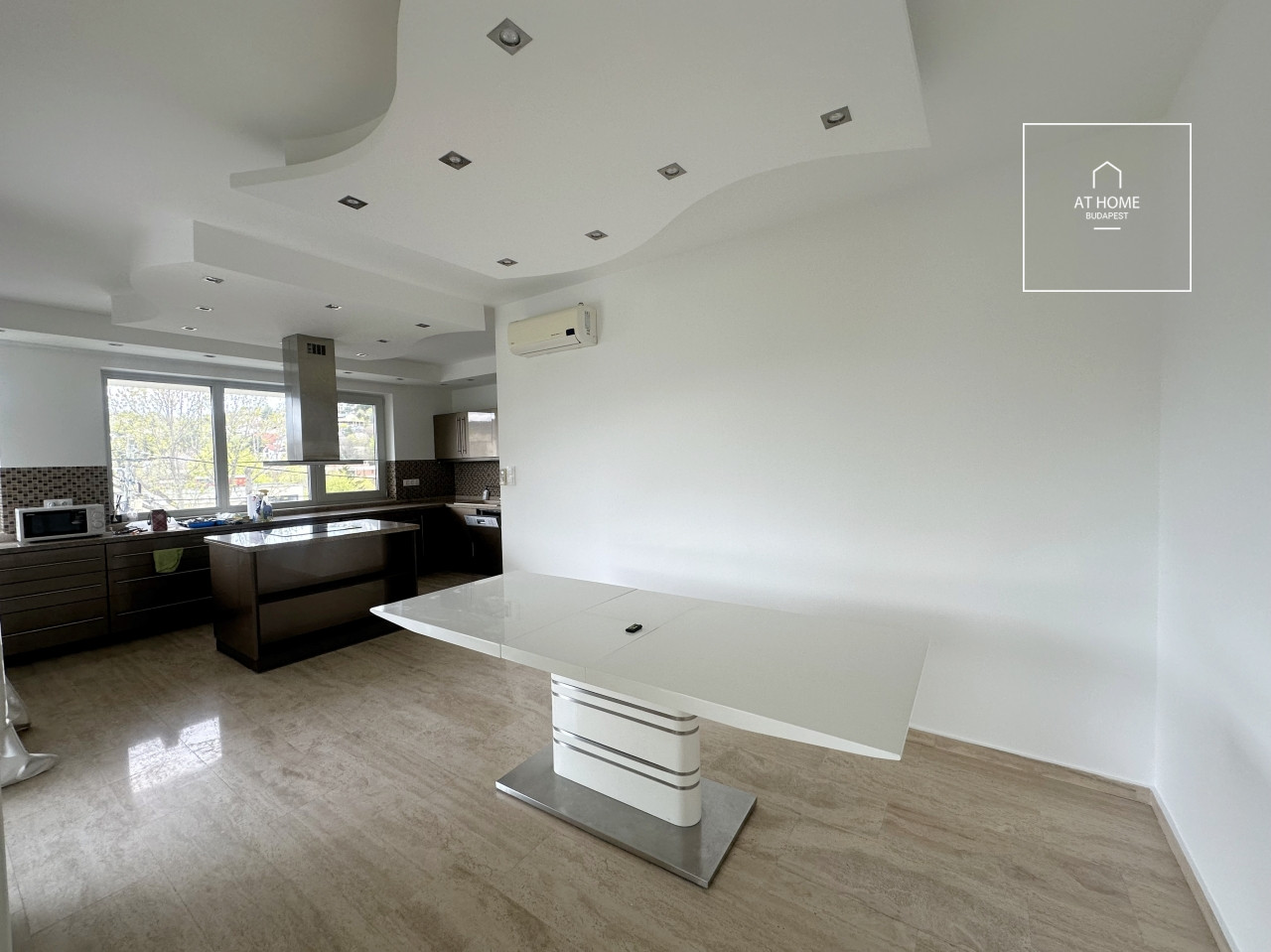 Sunny apartment for rent Budapest II. district, Rózsadomb