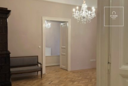 3 bedroom refurbished, classic apartment for sale in the 6th district of Budapest