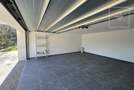 Minimalista stílusú 3 szintes családi ház III. kerület, Csúcshegy