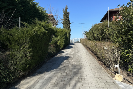 Minimalista stílusú 3 szintes családi ház III. kerület, Csúcshegy