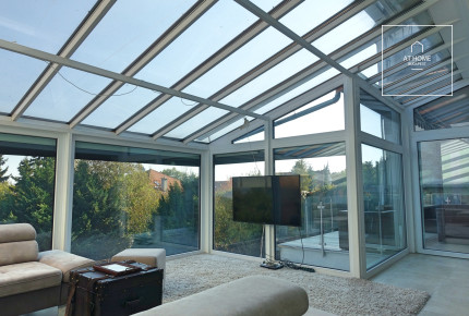 Lélegzetelállító lakás Budapest XII. kerület, Mártonhegy