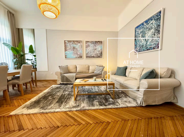 Renovated 124 sqm, 3-bedroom apartment in the VI district, Terézváros