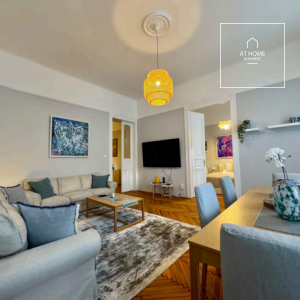 Renovated 124 sqm, 3-bedroom apartment in the VI district, Terézváros