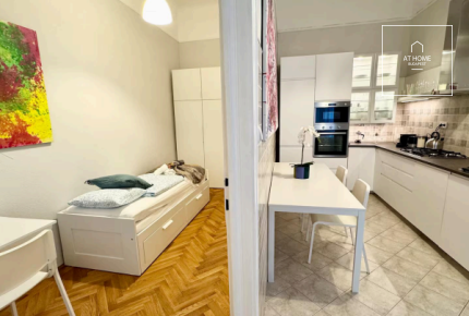 Renovated 124m² 3-bedroom apartment in the VI district, Terézváros