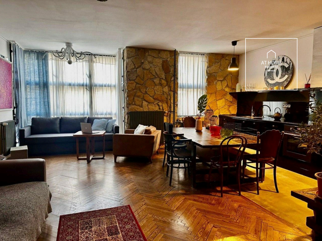 84m² 1-bedroom apartment in District I, Víziváros