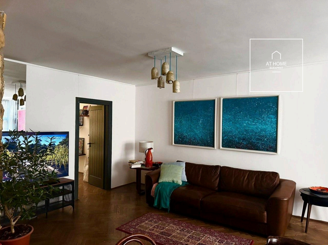 84m² 1-bedroom apartment in District I, Víziváros