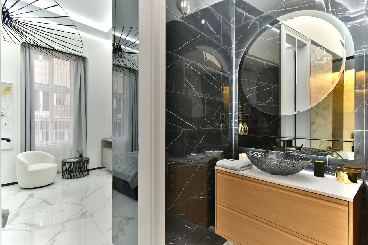 Renovated 3-Bedroom Apartment with Balcony in District V, Downtown