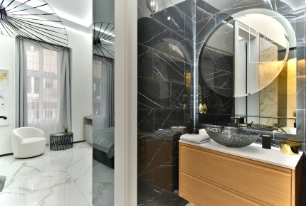 Renovated 3-Bedroom Apartment with Balcony in District V, Downtown