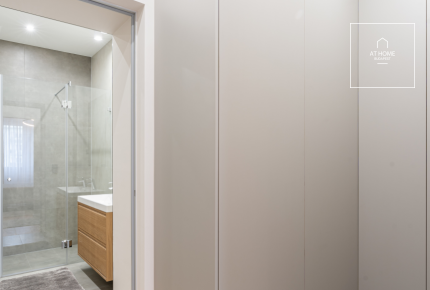 Renovated 2-Bedroom Apartment in District XIII, Újlipótváros